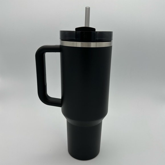 Stanley Quencher H2.0 FlowState 40 oz Black NIB - Picture 6 of 9